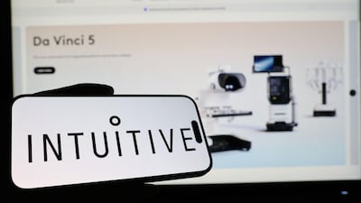 Intuitive Raises 2026 Growth Outlook As da Vinci 5 Drives Utilization Growth