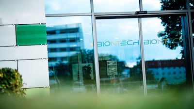 Founders’ Exit Adds Uncertainty To BioNTech’s Pivotal Year